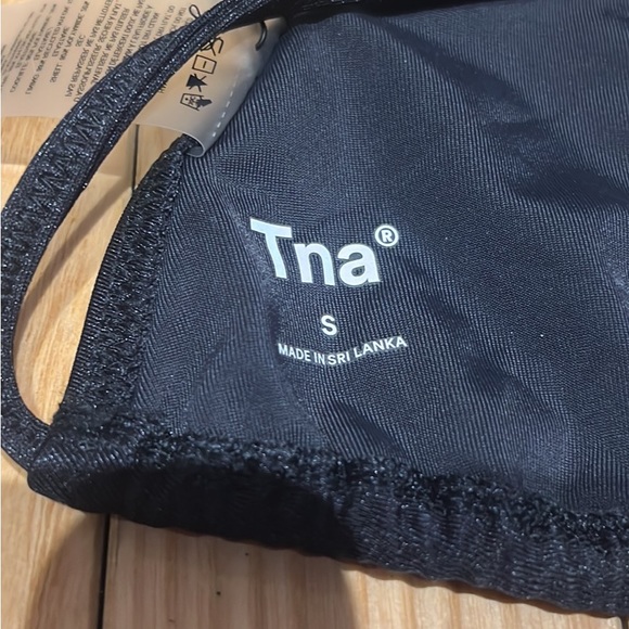 NWT aritzia TNA bikini top! Size small! - Picture 4 of 4
